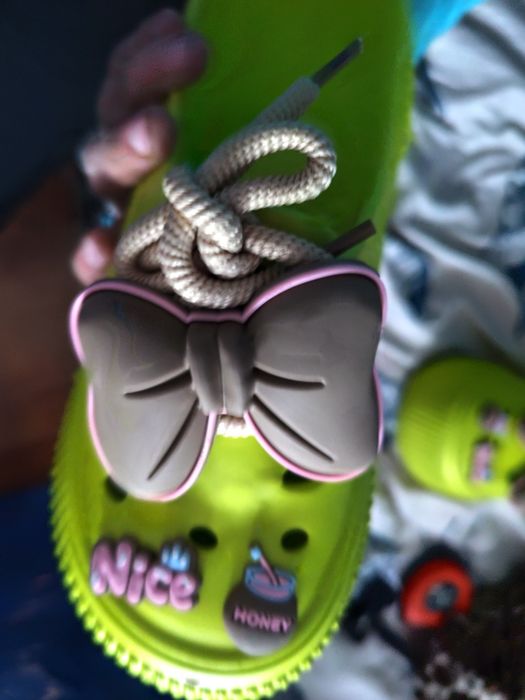 Limonka klapki gumowe 39