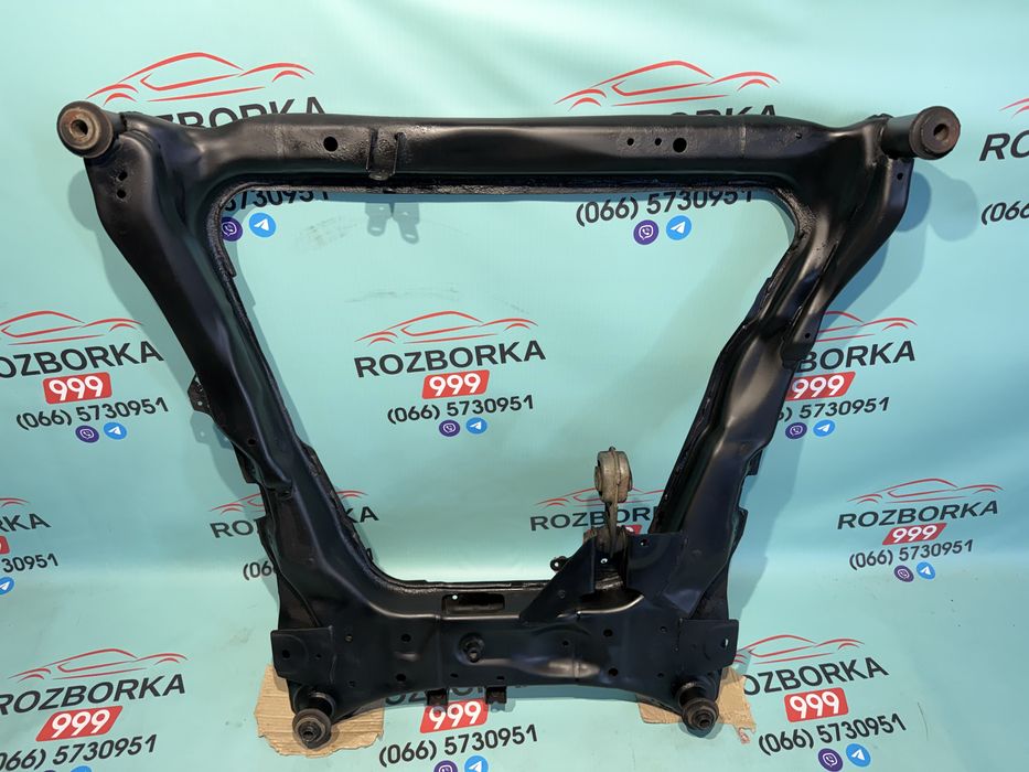 Підрамник передній Nissan Rogue X trail T32 подрамник Рог Т32