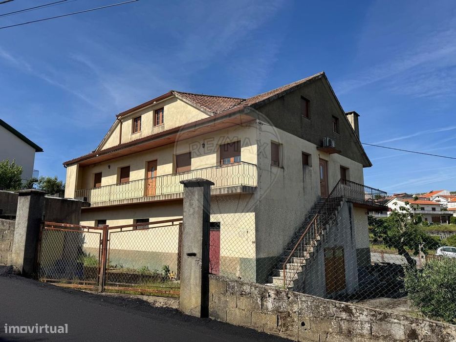 Moradia T4 para venda