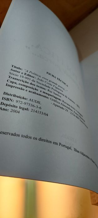 A Política, Essa Grande Porca - João Costa Figueira (2004)