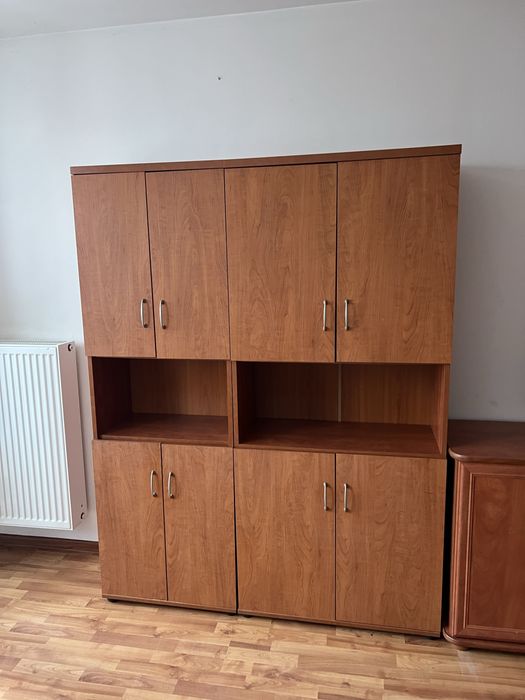 Półki do salonu/ pokoju/ garderoby kolor: drewno wisniowe