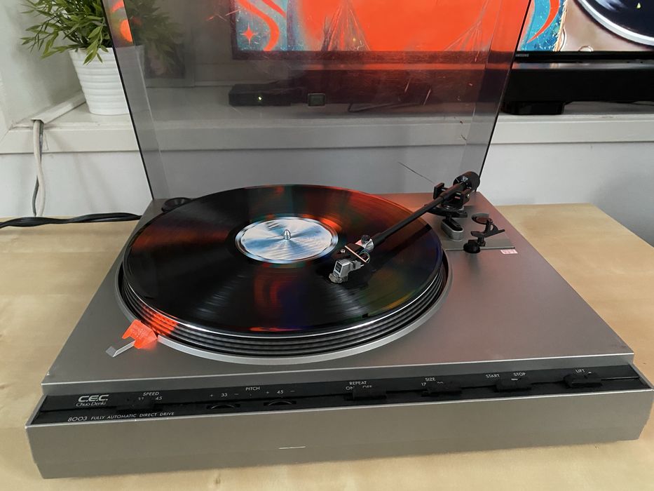 Japonski Gramofon CEC 8003