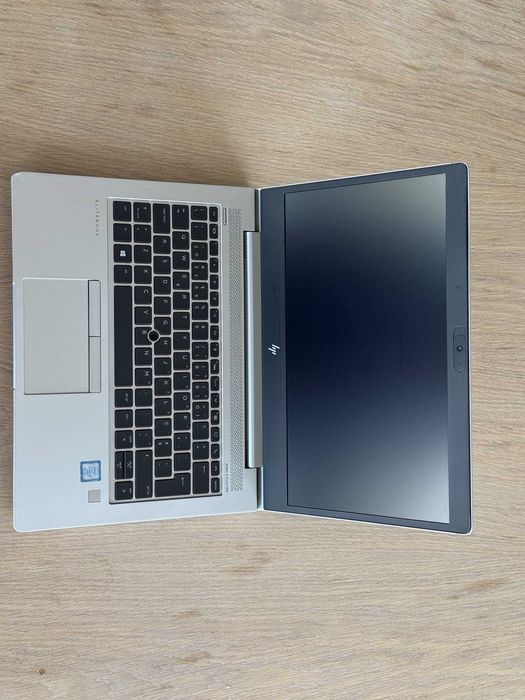 HP EliteBook 840 G5 i5 8ª Ger 8GB 512GB SSD 14" Full HD