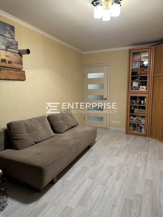 Продаж 1к квартири, поряд метро, Деміївка, пр. Науки, Голосієвський р