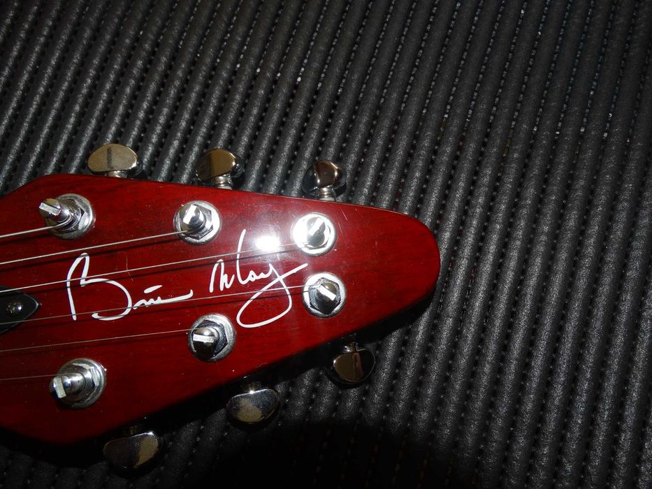 Guitarra Brian May Red Special Queen
