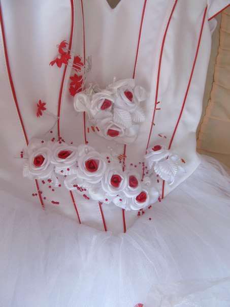 Продається весільне/випускне плаття