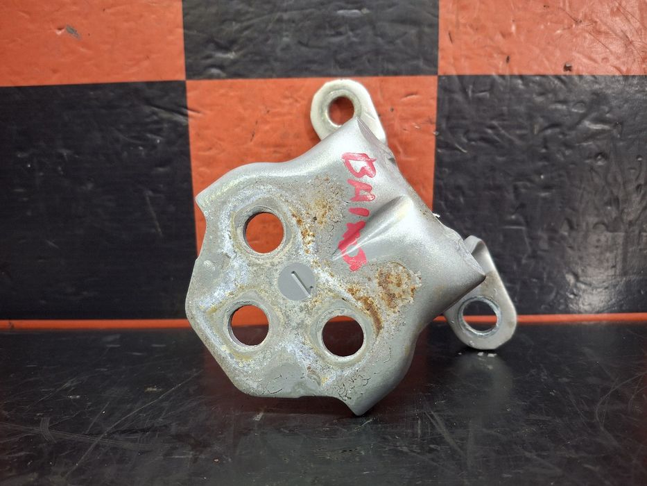 Dobradiça porta frente esquerda TOYOTA Dyna Chassis (KD_, LY_, _Y2_, _