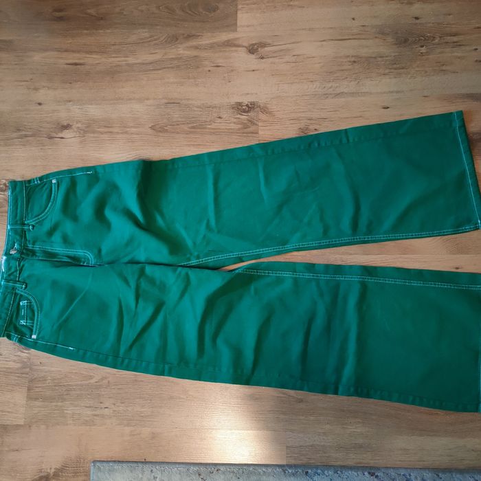 Nowe spodnie Bershka rozm.38