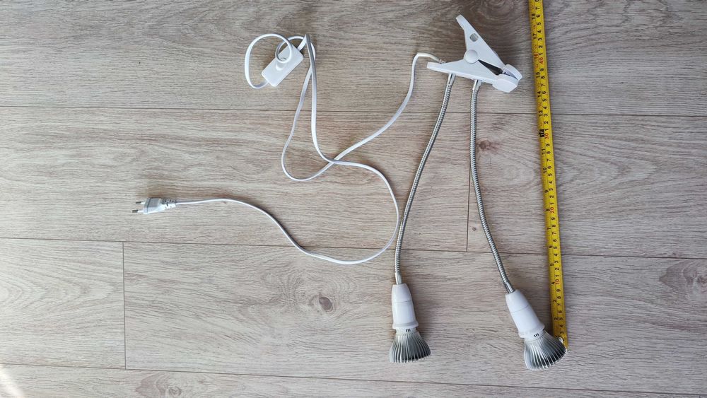Oświetlenie LED do uprawy roślin (2 żarówki)