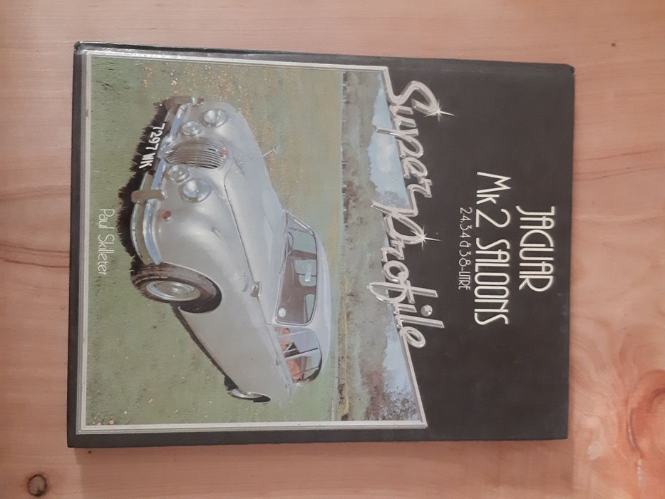 Livros sobre automoveis classicos