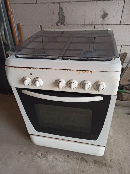 Продам газову плиту