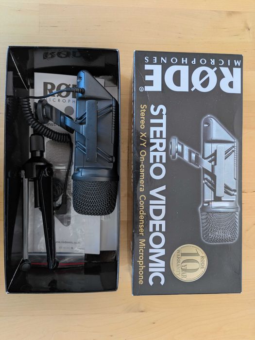 Rode "Stereo Videomic" + Pedestal