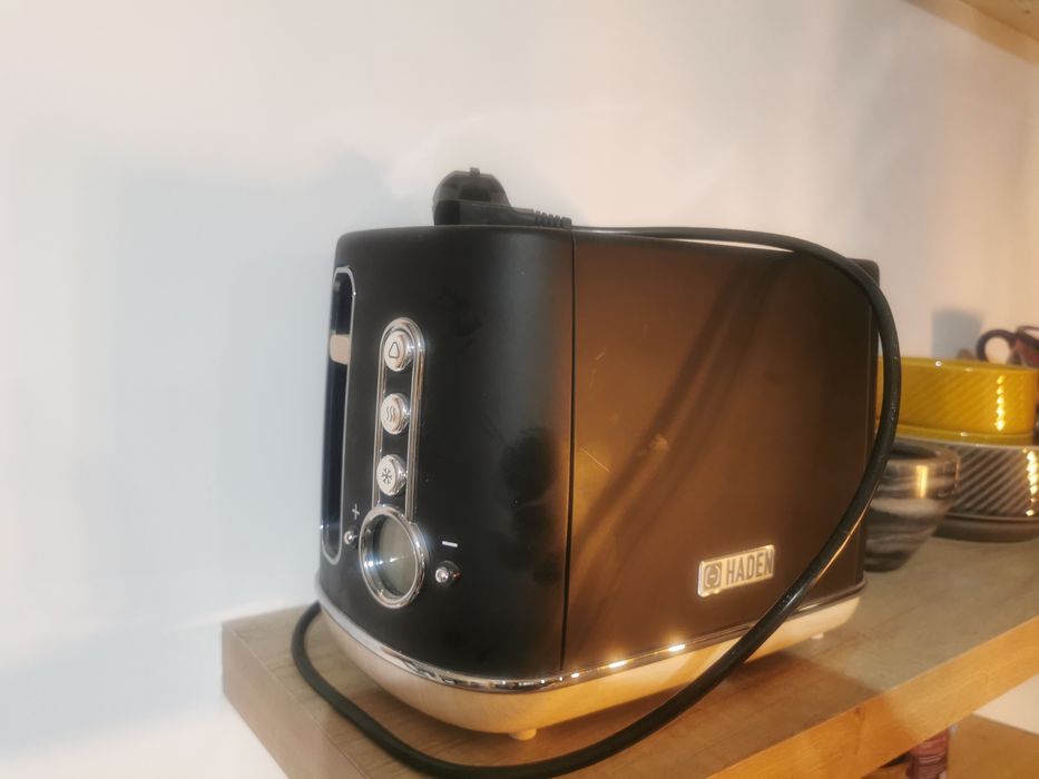 Toster opiekacz HADEN Dorchester Czarny