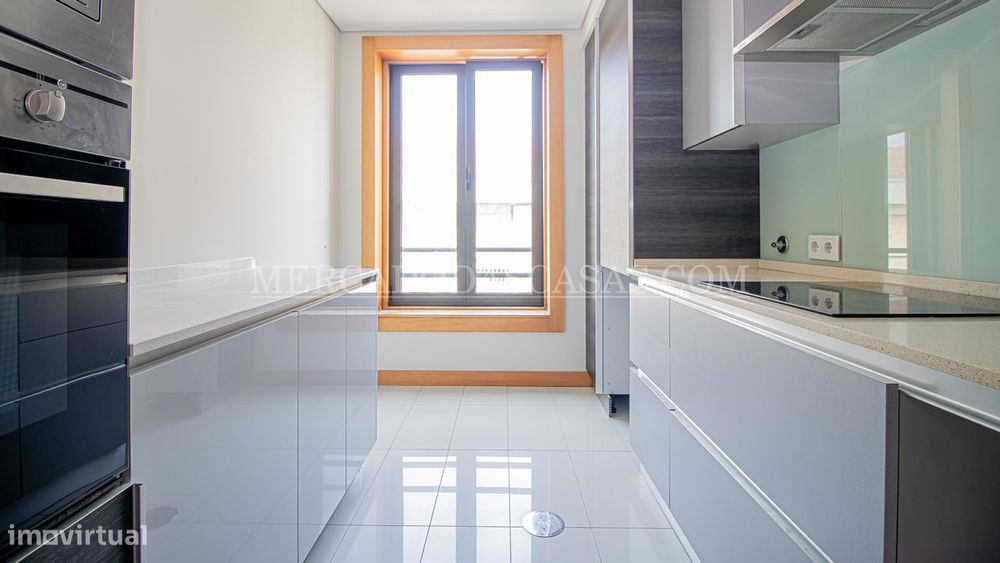 Apartamento T3 Duplex centro de Espinho