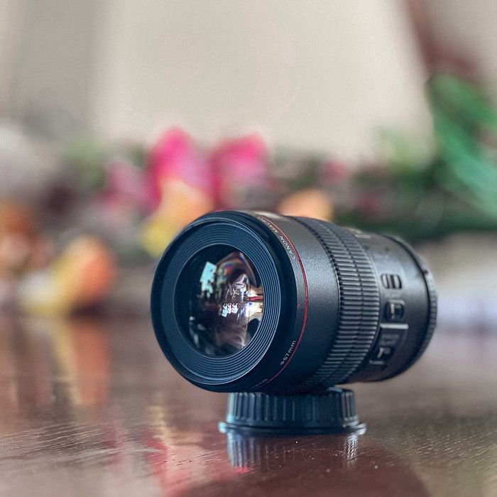 Canon EF 100mm f/2.8 L IS USM C/ Nova