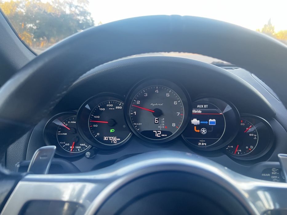 Porsche cayenne s hybrid 2010