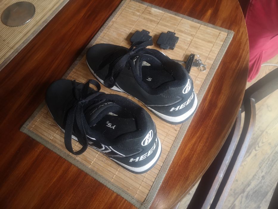 Buty na kółkach Heelys