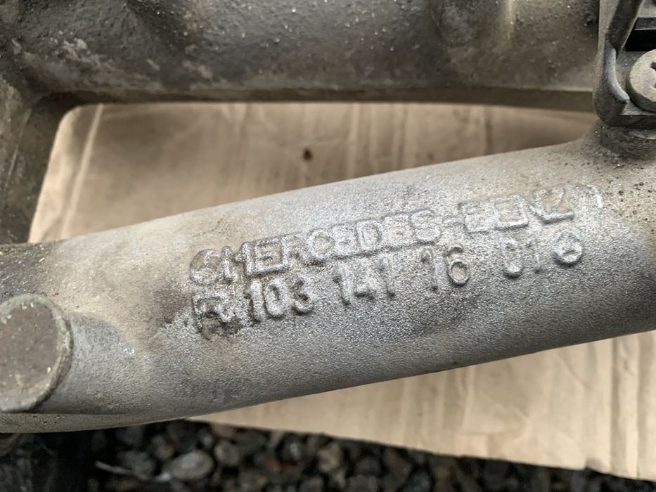 Впускной коллектор Mercedes E-Class W124 (1983-1995) 1031411601