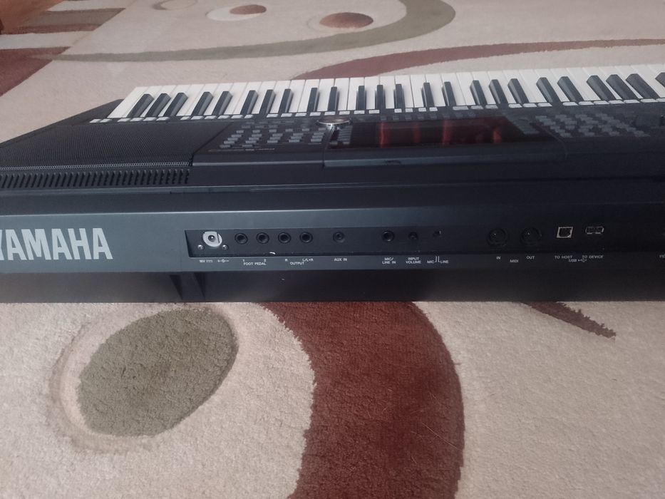 Sprzedam keybord Yamaha psr s 950 pulpit zasilacz pokrowiec