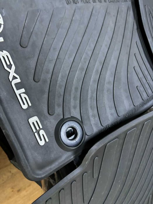 LEXUS ES Новые! Оригинальный комплект резиновых Ковриков