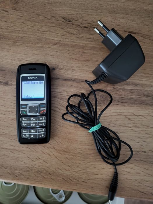 Nokia 1600 z ładowarka