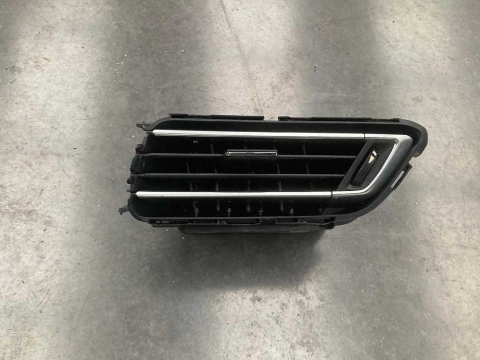 Difusor/ saída de ar drt Peugeot 308 SW II