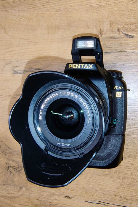 Pentax K10D z gripem w wersji limitowanej Grand Prix 2007 jak nowy