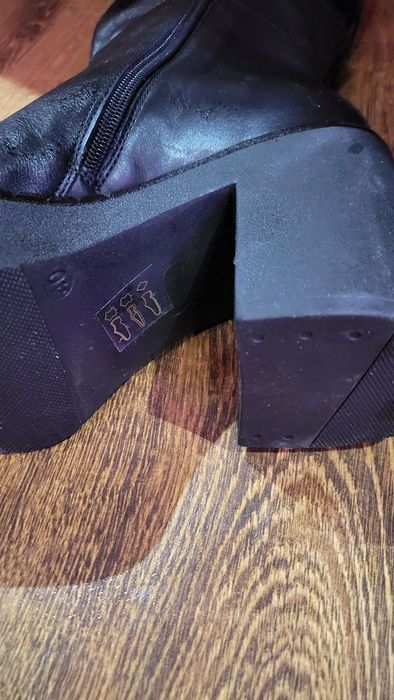 Kozaki buty Carinii czarne rozm 40