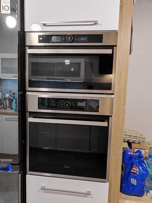 Piekarnik Whirlpool na części.