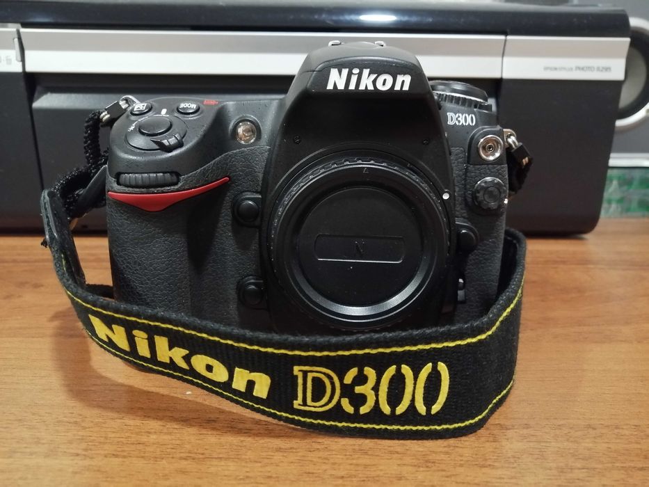 Nikon D300 (пробег 10к)