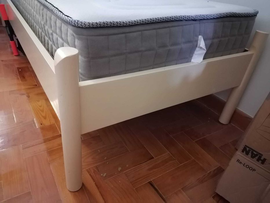 Cama de madeira maciça de criança 200x82 cm