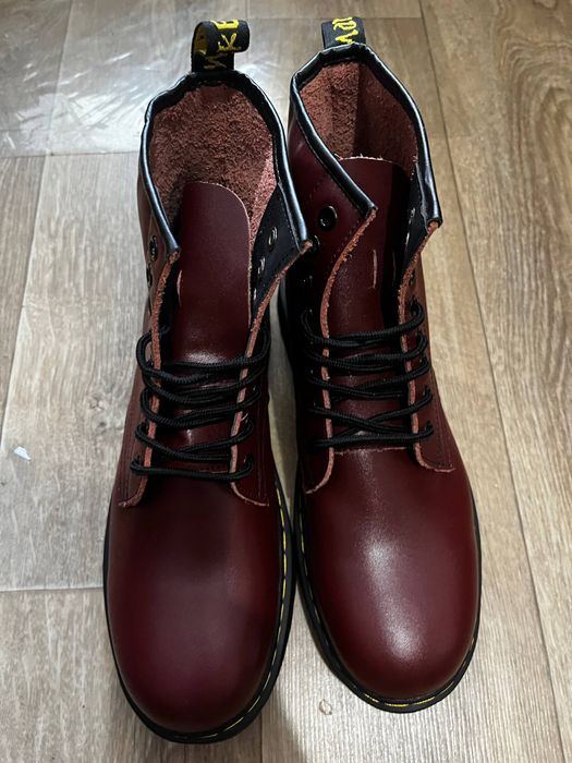 Черевики Нові черевики в стилі Dr. Martens Cherry Red