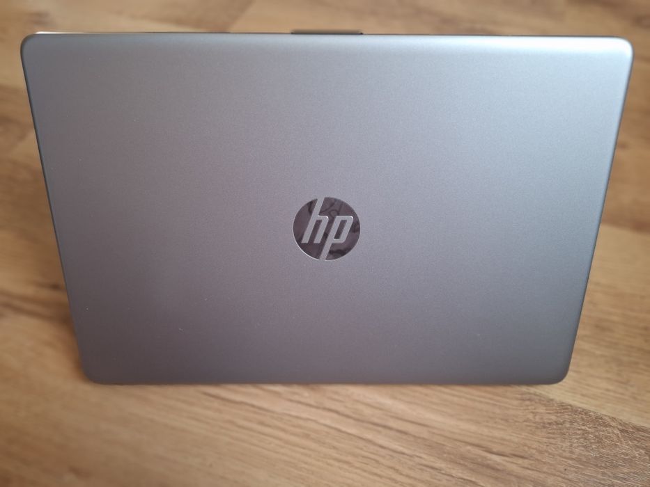 Laptop hp 255 g9