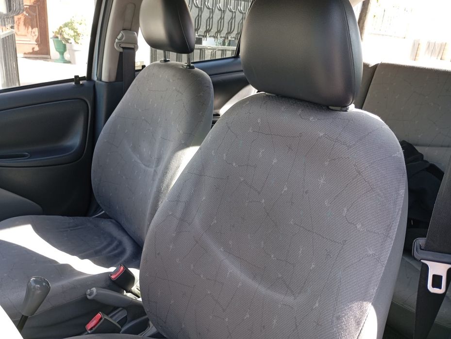 Toyota Yaris 1999