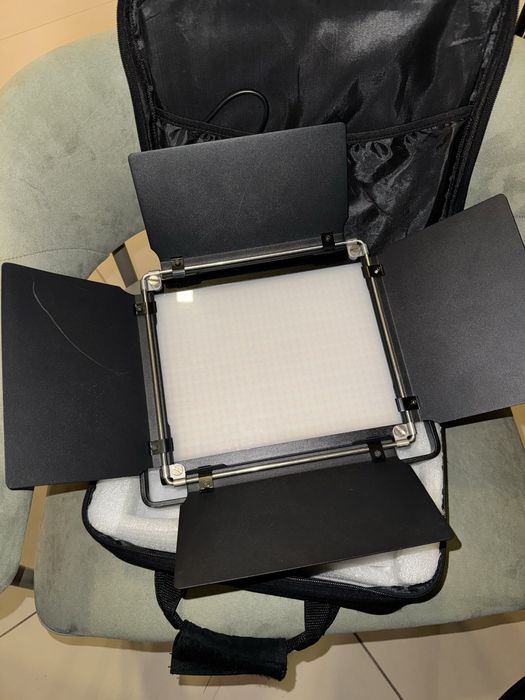 Painel de Luz LED Neewer NL660 + 2 Baterias 6600
