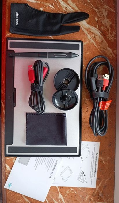 Huion KAMVAS 13 Графический планшет