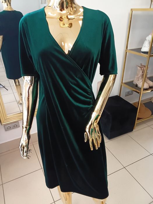 Sukienka krótka welurowa