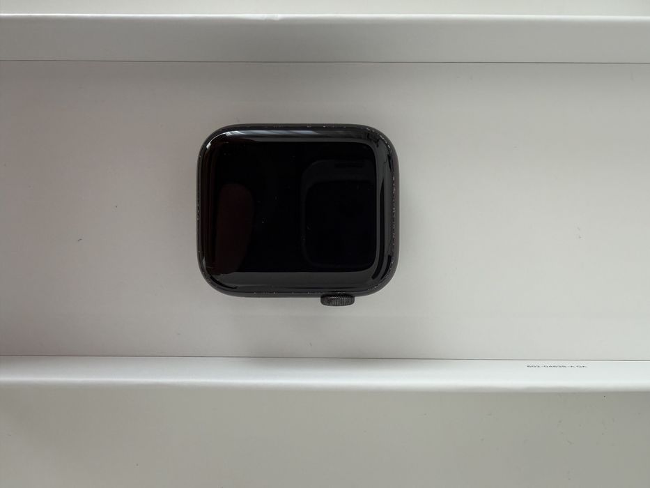 Apple Watch SE 44mm
