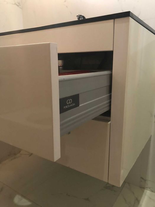 Espelho e Móvel de WC