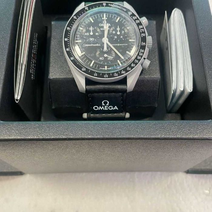 Omega x Swatch SO33M100 Moon - Ekskluzywny Rok 2025