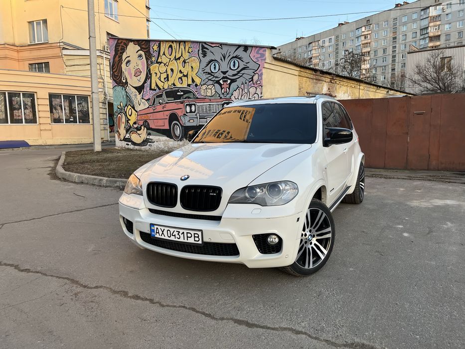 Продам BMW Х5 e70 50i (4.4л - 407л.с.) рестайлинг 2013 в М обвесе