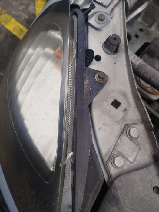 Ótica / farol direita RENAULT Clio II (BB0/1/2_, CB0/1/2_)