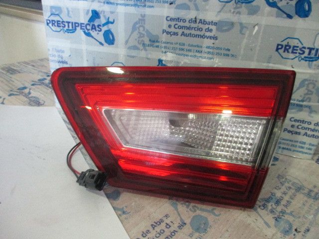 Farolim da mala direito RENAULT Clio IV (BH_)