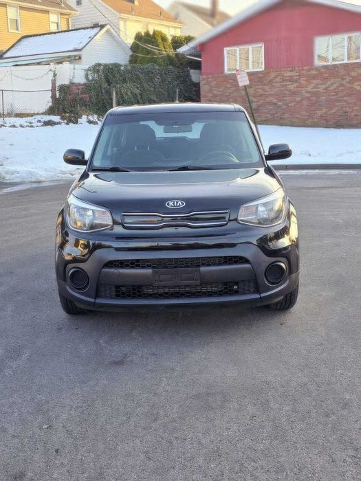 Kia Soul Base      2017