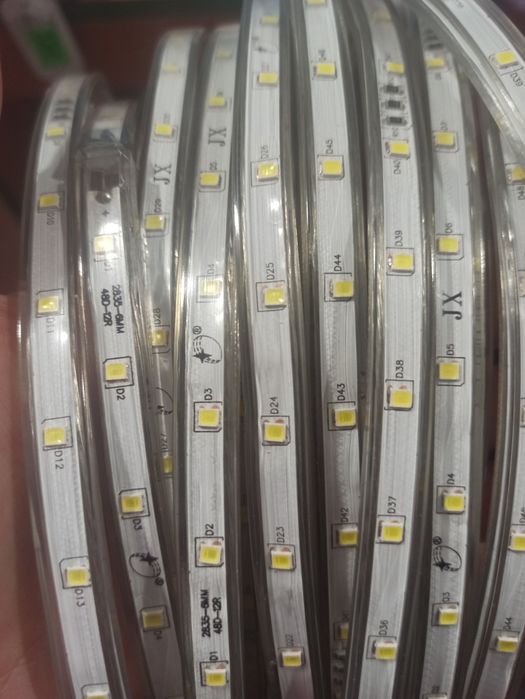 Гнучка LED стрічка 2835-120-sl 6000K на 220 V