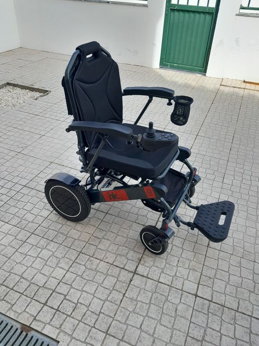 Cadeira de rodas elétrica