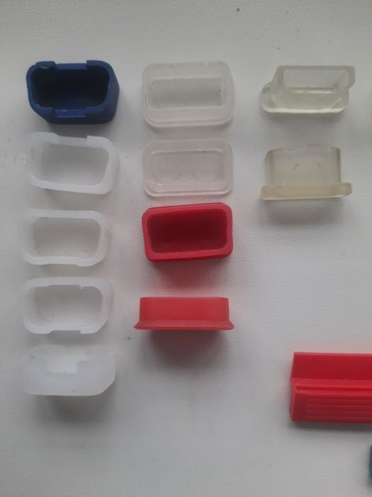 Заглушки пылезащитные для VGA, HDMI. USB, COM-порт кабелей и разъемов