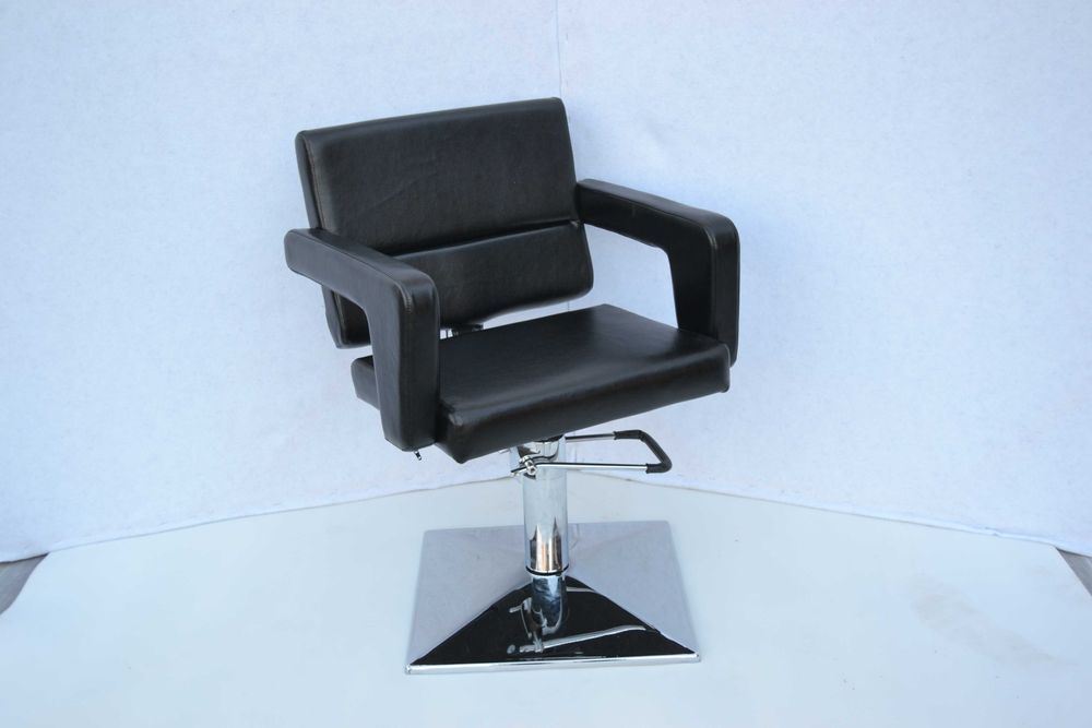 Кресло парикмахерское Фламинго!Бесплатная доставка!