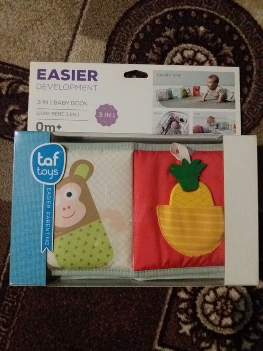 Розвиваюча іграшка Taf Toys Книжка-раскладушка