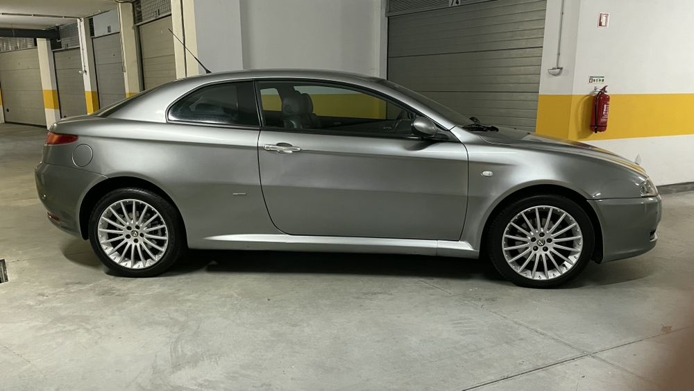 Alfa Romeo GT 1.9 Jtd - único dono, comprado novo por mim